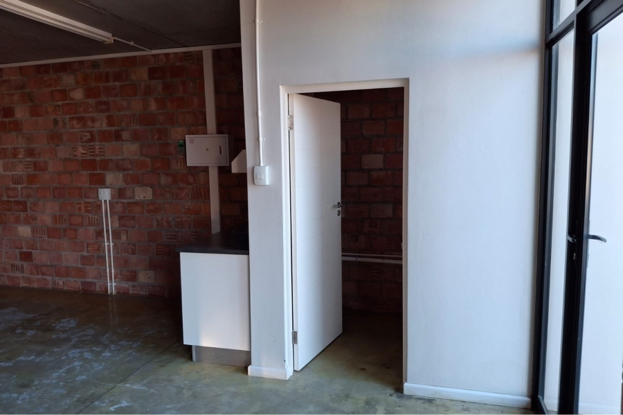 To Let commercial Property for Rent in Fairview Eastern Cape